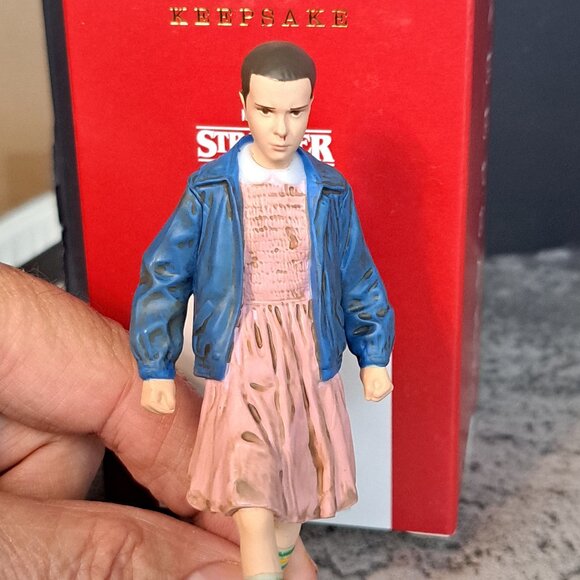 Hallmark Keepsake Ornament 2021 Eleven Stranger Things Netflix Christmas - Picture 2 of 9